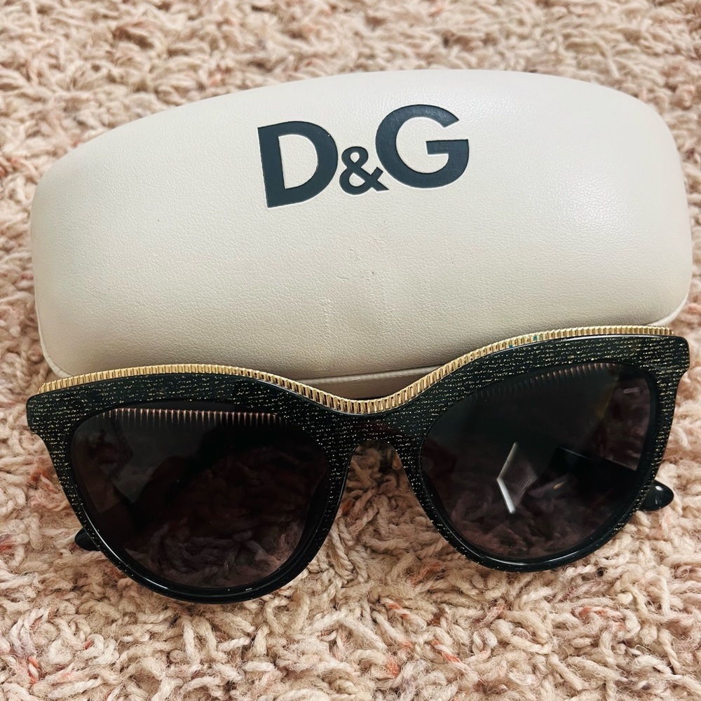 D&G Sunglasses with case
